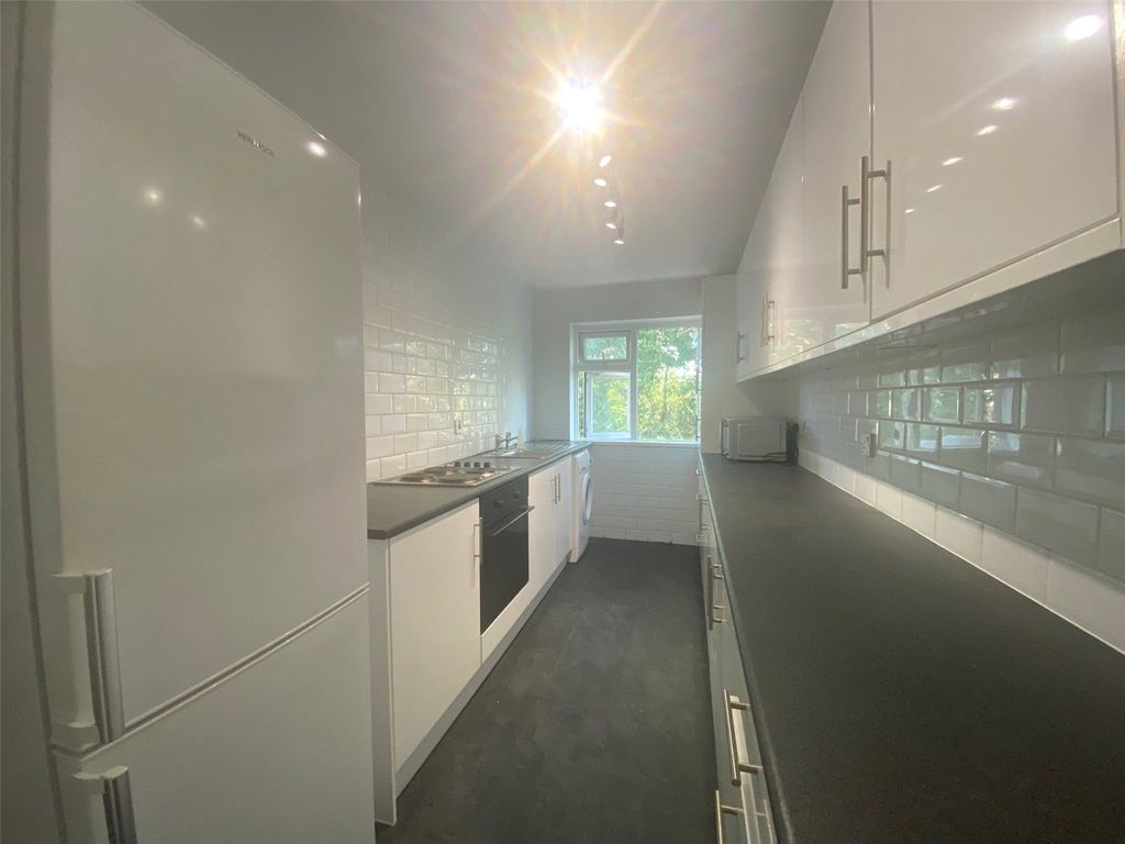 Property photo 2 of 10 Picture No. 05