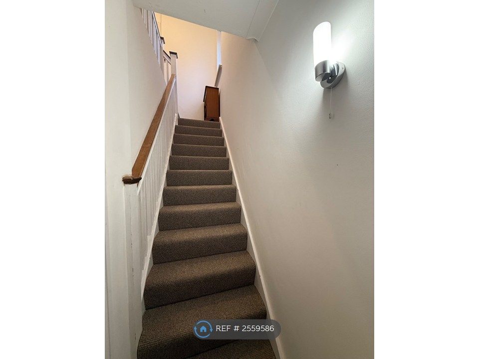 Property photo 1 of 28 Staircase