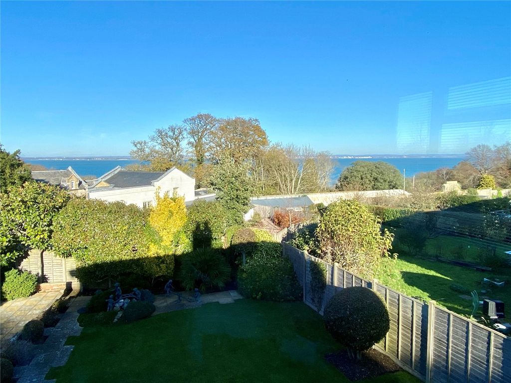 Property photo 2 of 19 Picture No. 22