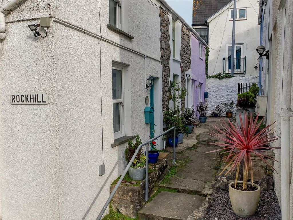 Property photo 2 of 37 Sequence 01.00_08_24_18.Still041-2.Jpg