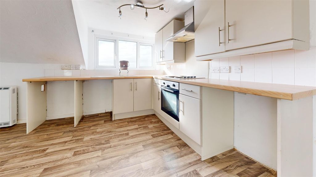 Property photo 3 of 12 -Flat-6-Weston-House--Kitchen.Jpg