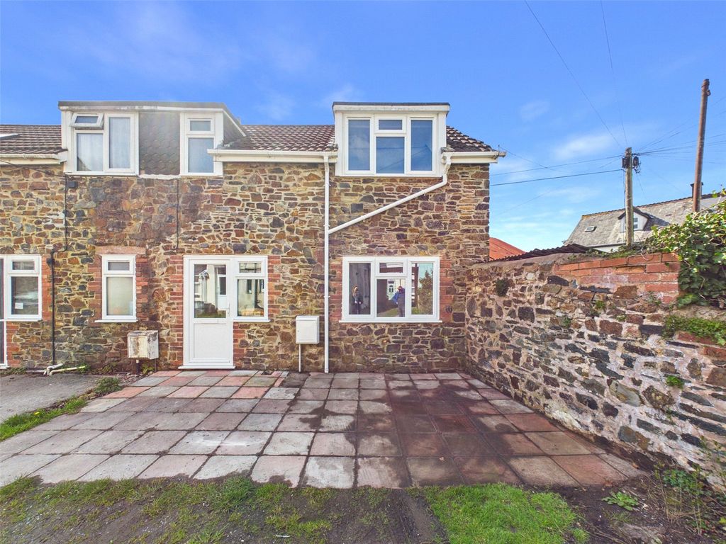 Property photo 1 of 10 Front