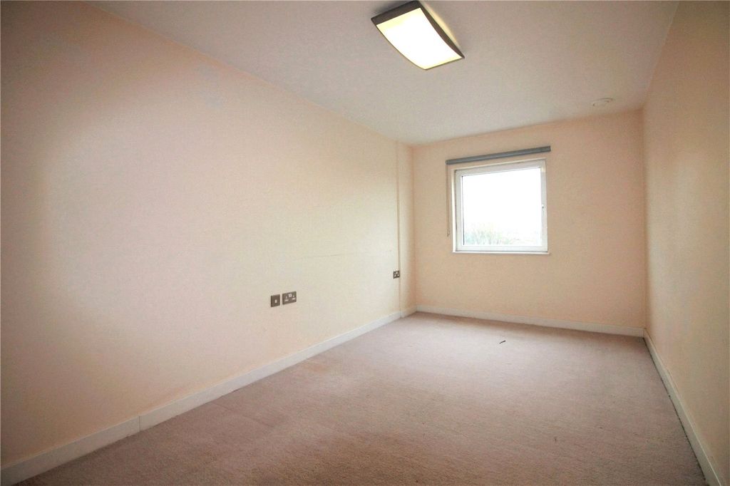 Property photo 3 of 6 Picture No. 02