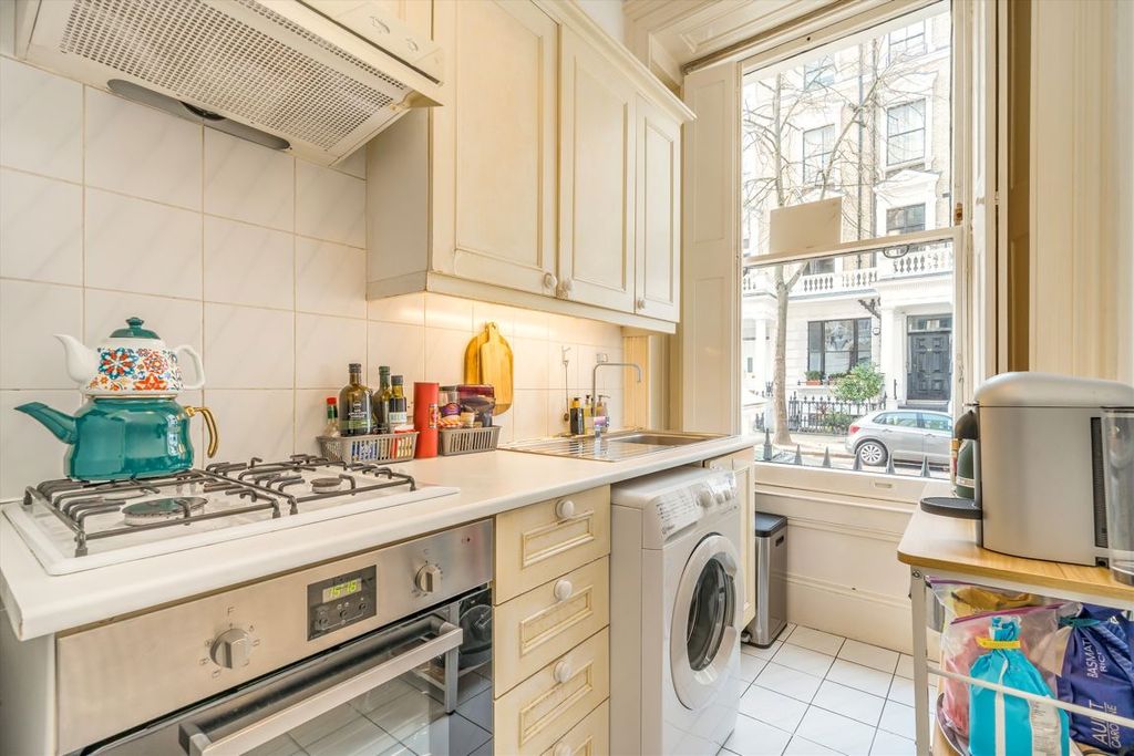 Property photo 3 of 5