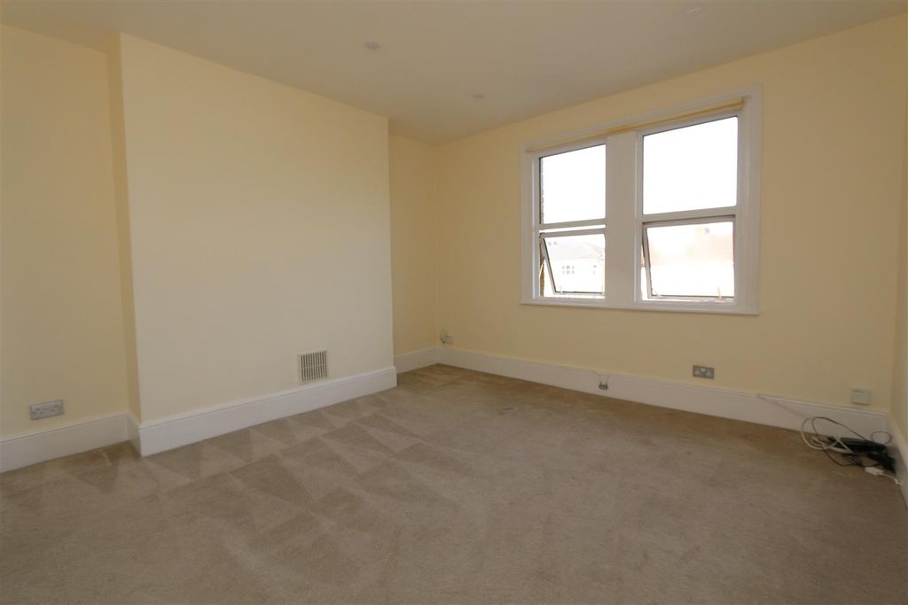 Property photo 3 of 6 Img_9263.Jpg