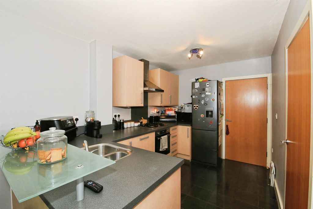 Property photo 2 of 14