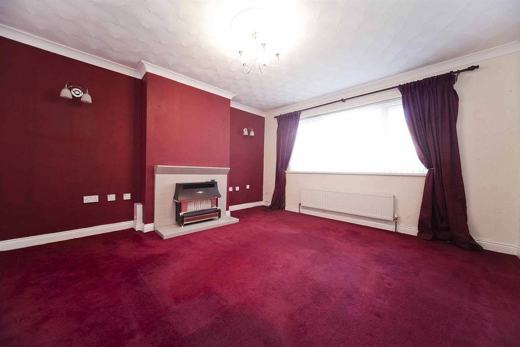 Property photo 3 of 25