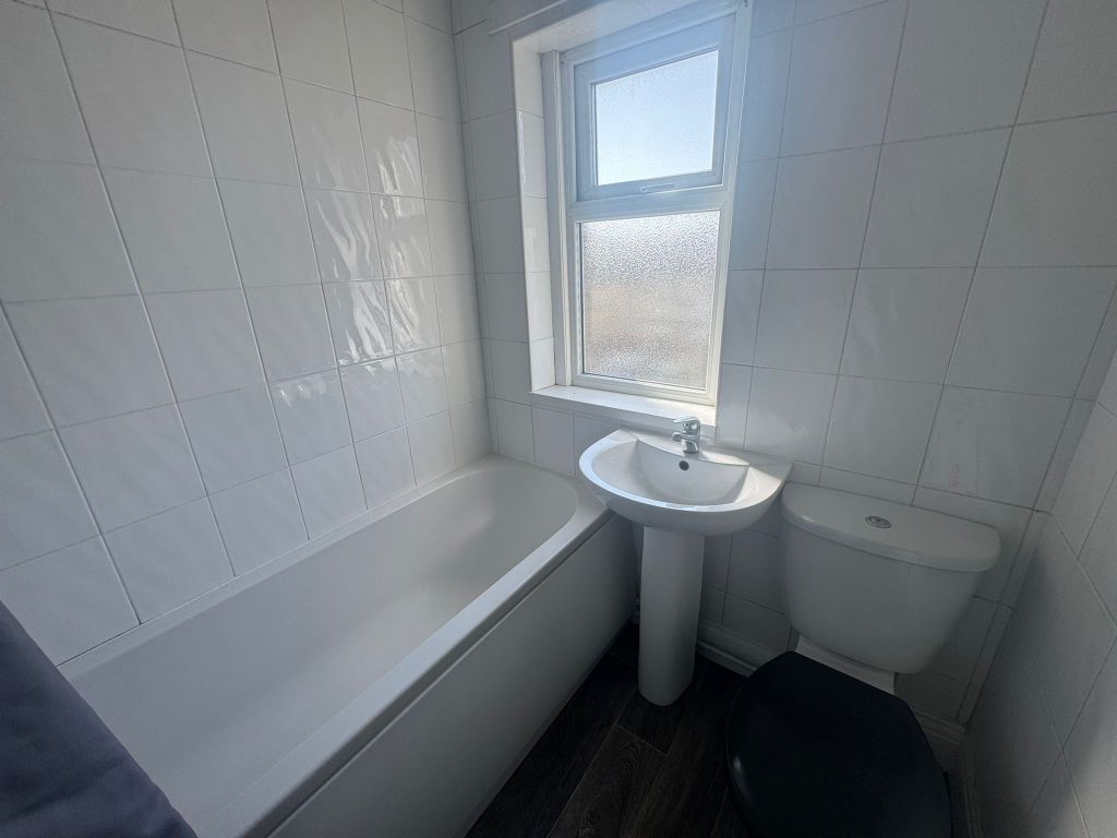 Property photo 3 of 12 Image