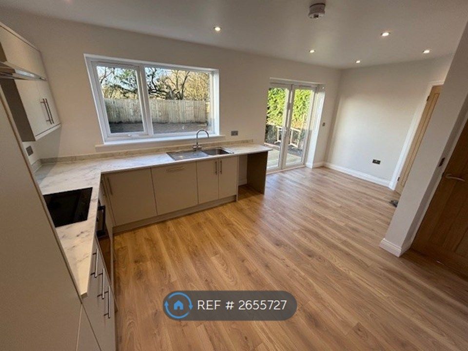 Property photo 3 of 9 Kitchen Diner