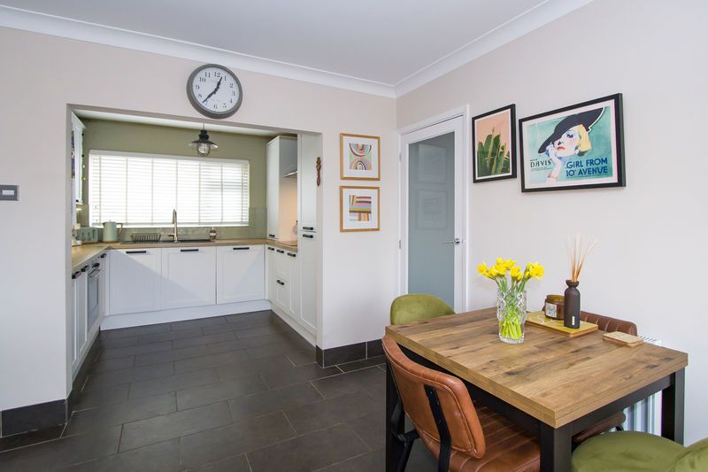 Additional image 8 of 2 bed flat for saleAlbany Court, Beach Road, Penarth CF64