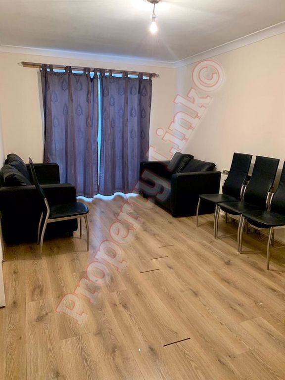 Property photo 1 of 7 Photo 3