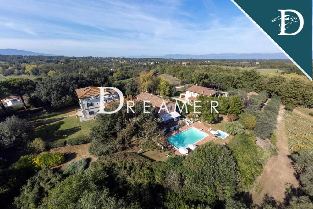 Property photo 1 of 50