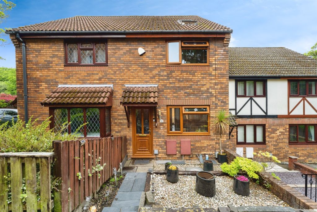 Property photo 2 of 16