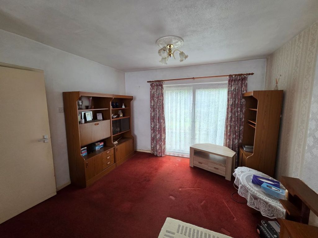 Property photo 3 of 23