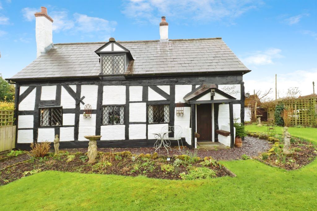 Property photo 1 of 32