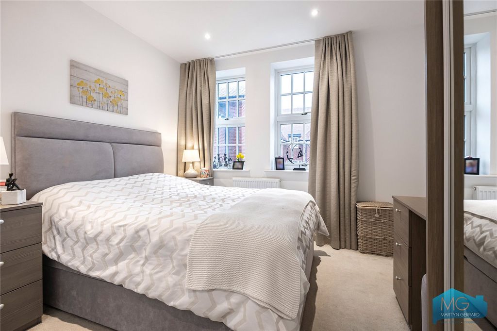 Property photo 3 of 17 Picture No. 04