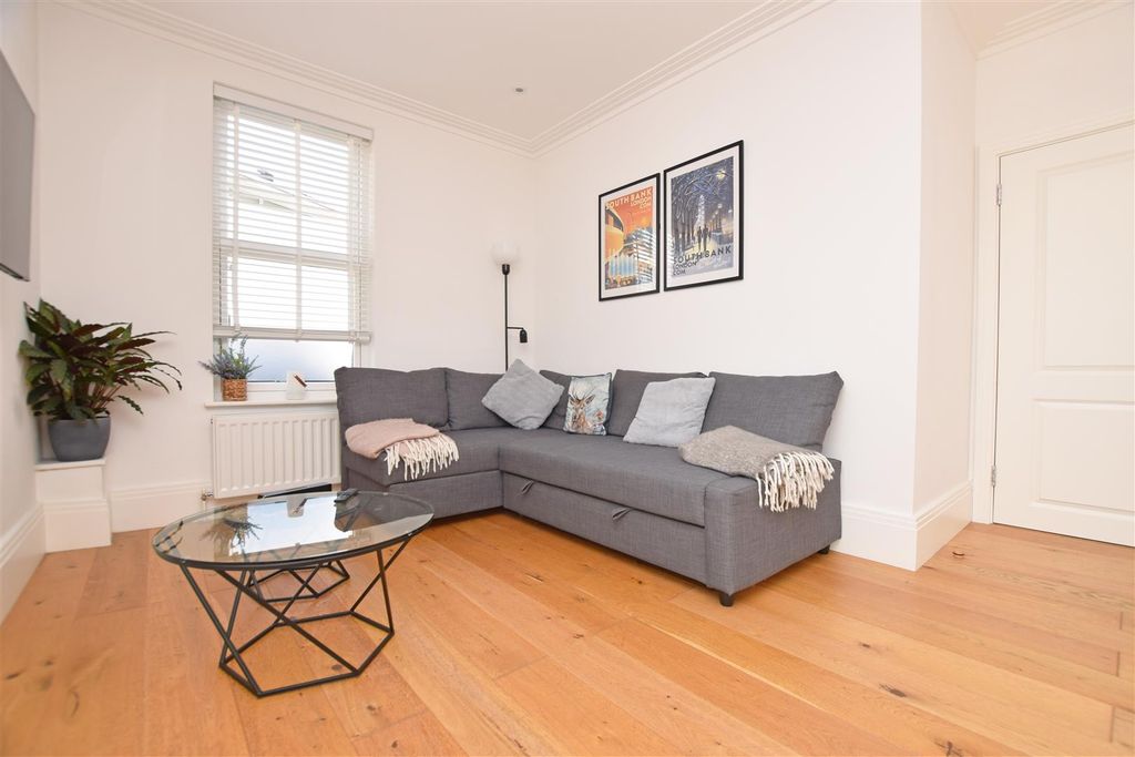 Property photo 2 of 9 Property Photo