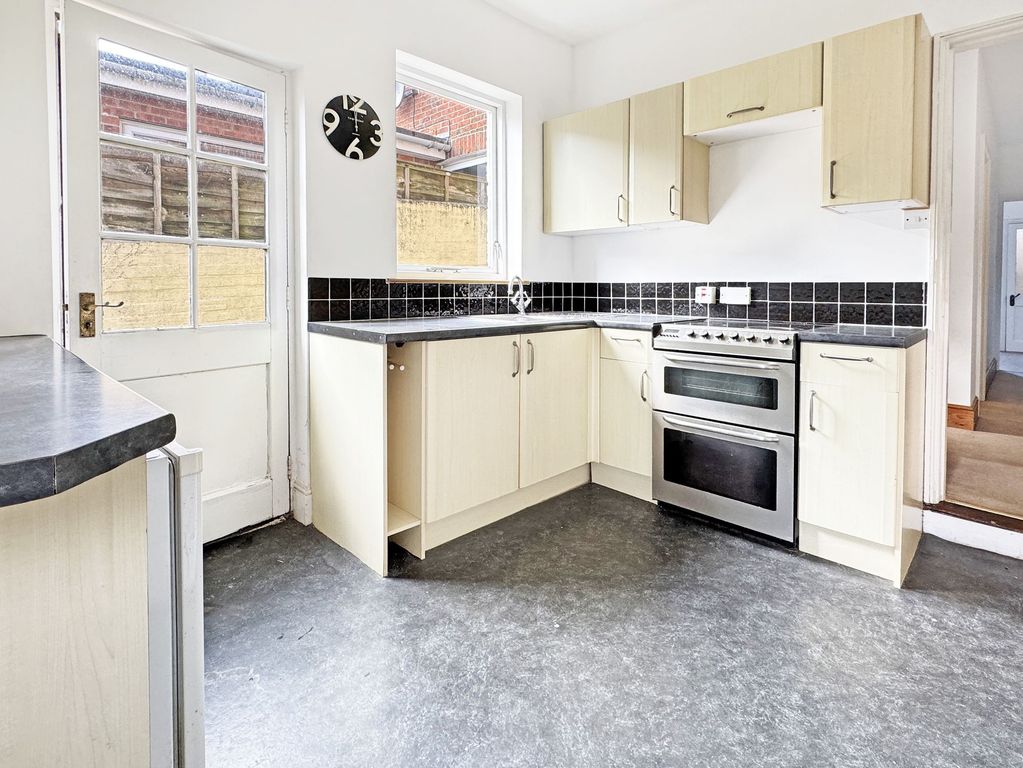 Property photo 3 of 16