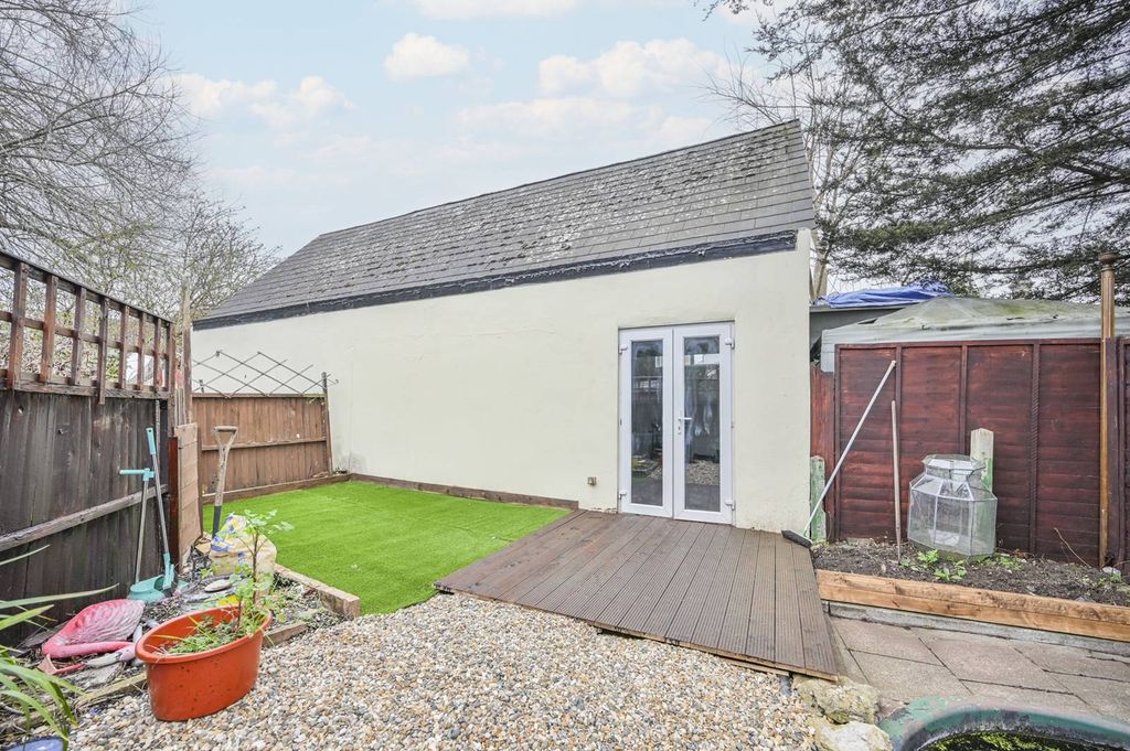 Property photo 3 of 8