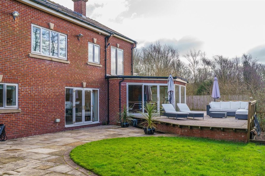 Additional image 10 of 4 bed detached house for saleHaywards Close, Glossop SK13