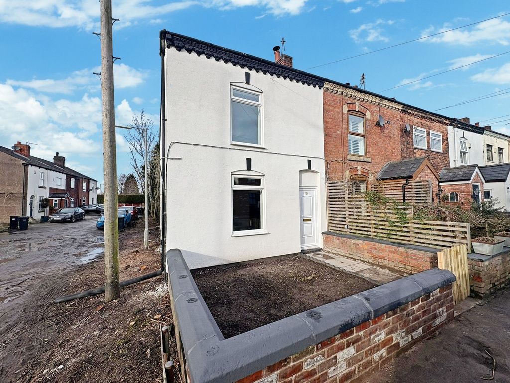 Property photo 1 of 14 External