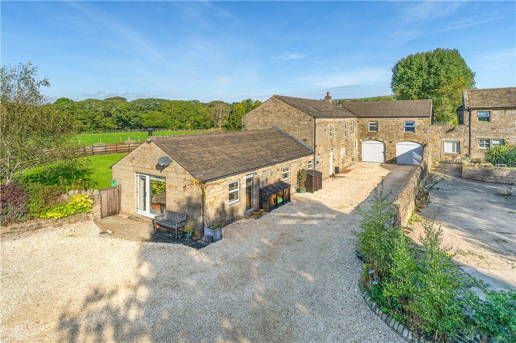 Property photo 3 of 33 Moorside Barn