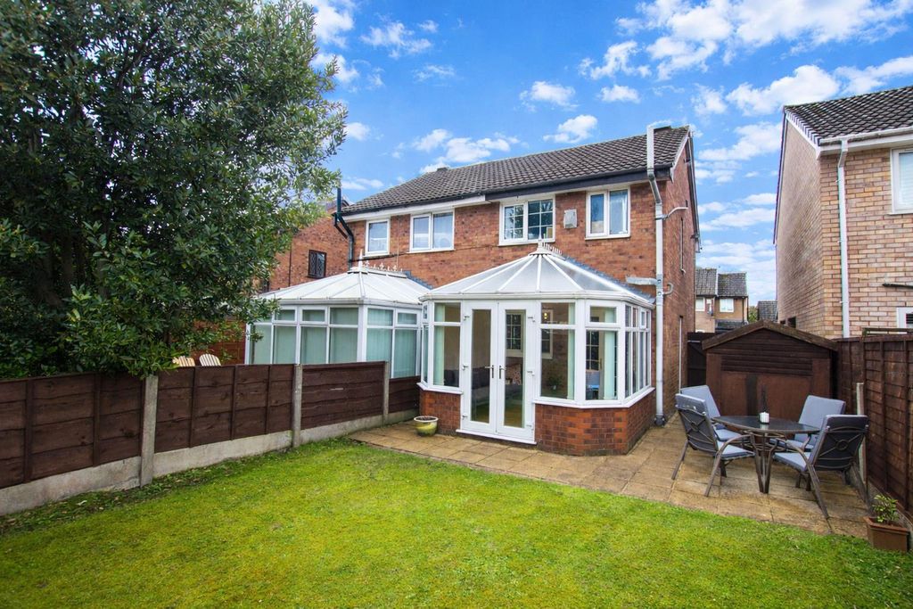 Property photo 2 of 19