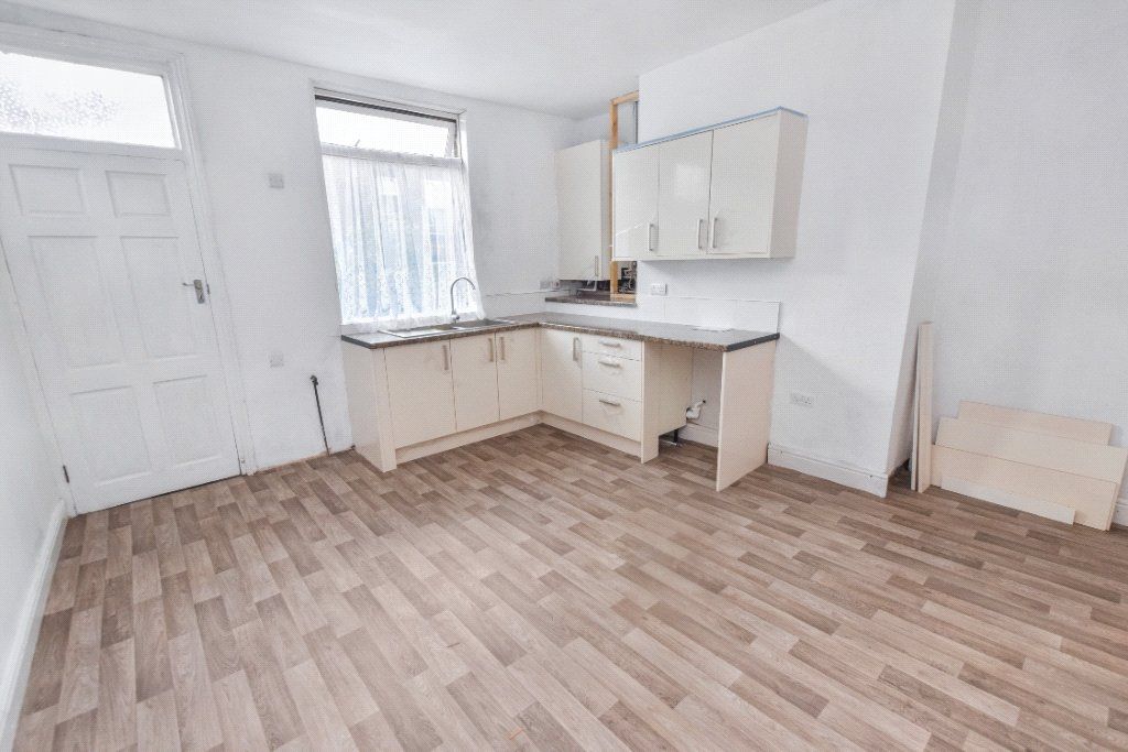Property photo 3 of 11 Kitchen/Diner