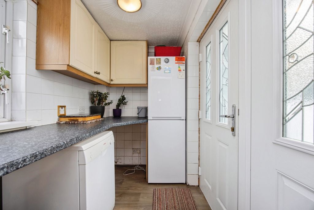 Property photo 3 of 15 Photo