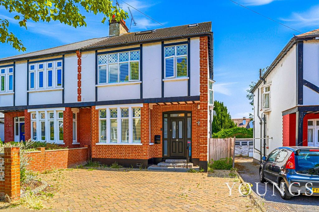 Property photo 1 of 39