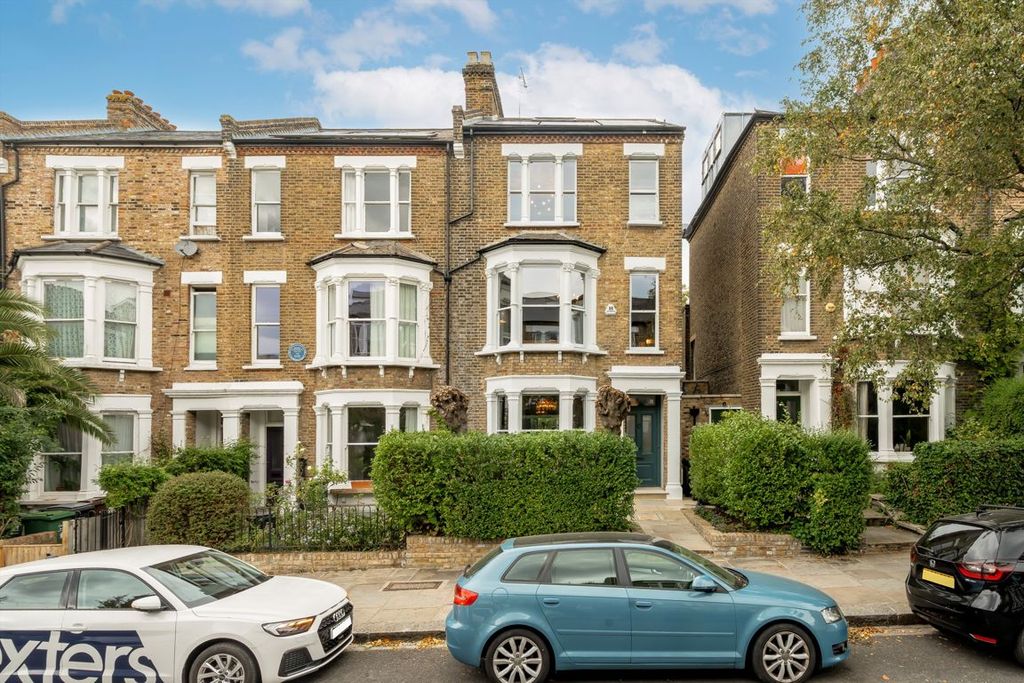 Property photo 1 of 19