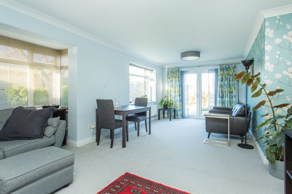 Property photo 2 of 31 Picture 2