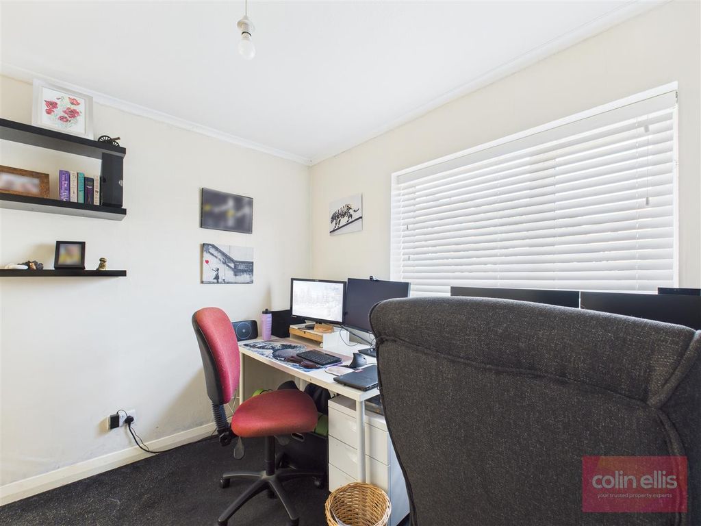 Property photo 3 of 28 Cam05075G0-Pr0214-Still002.Jpg