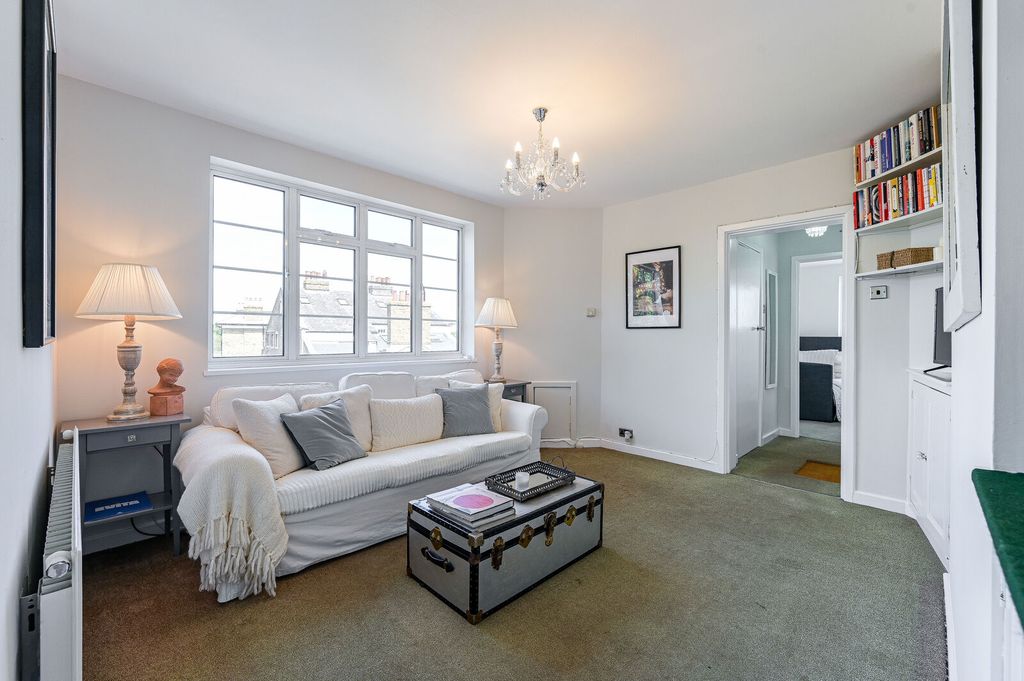 Property photo 2 of 17