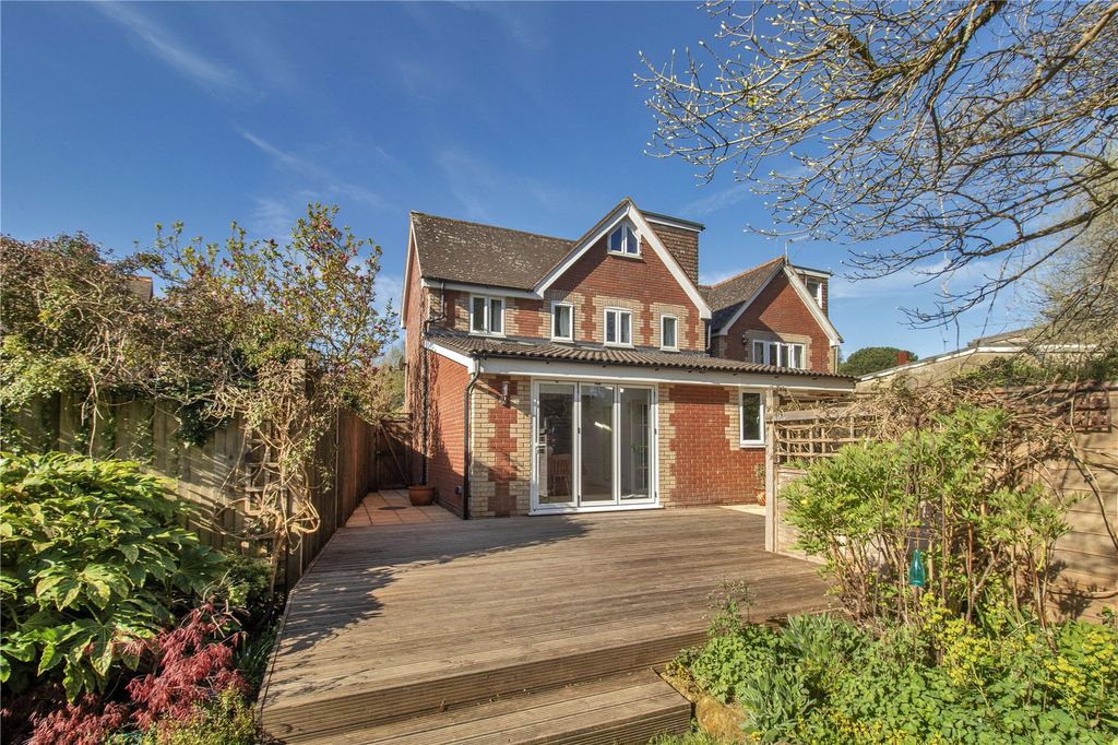 Property photo 1 of 22 9B Benhall Mill Road