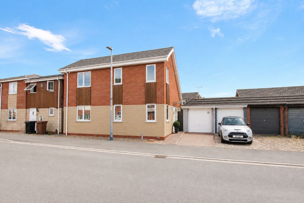 Property photo 1 of 14
