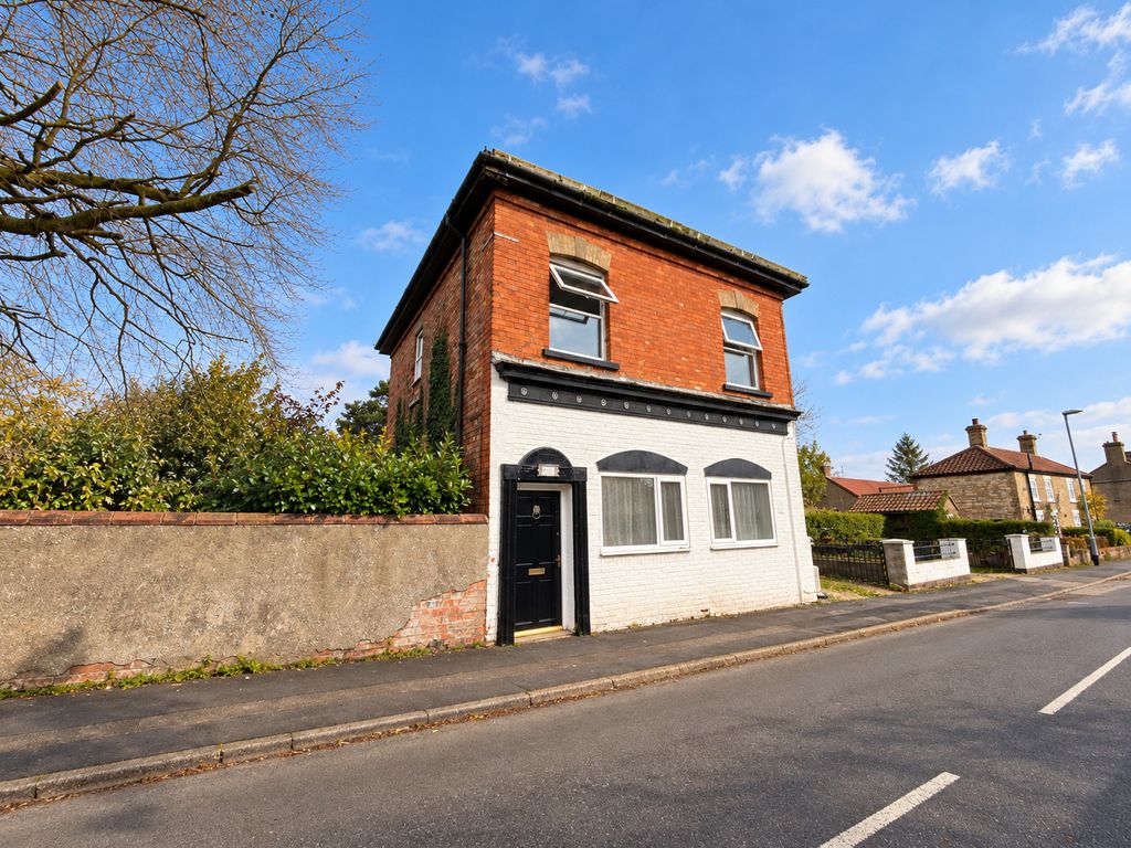Property photo 1 of 7
