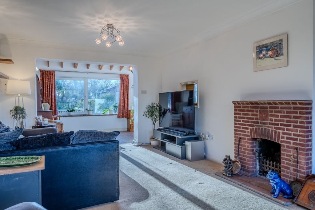 Property photo 2 of 24