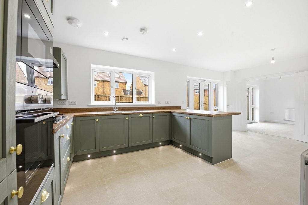 Property photo 3 of 14 A Beautifully Finished Kitchen Awaits