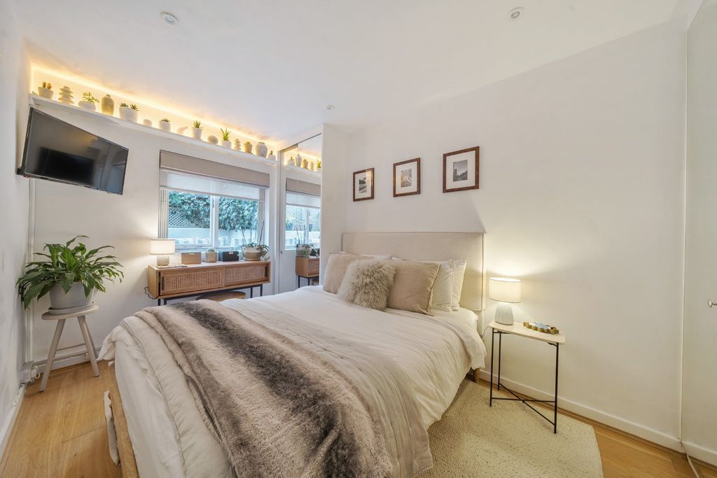 Property photo 3 of 13 Picture No. 14