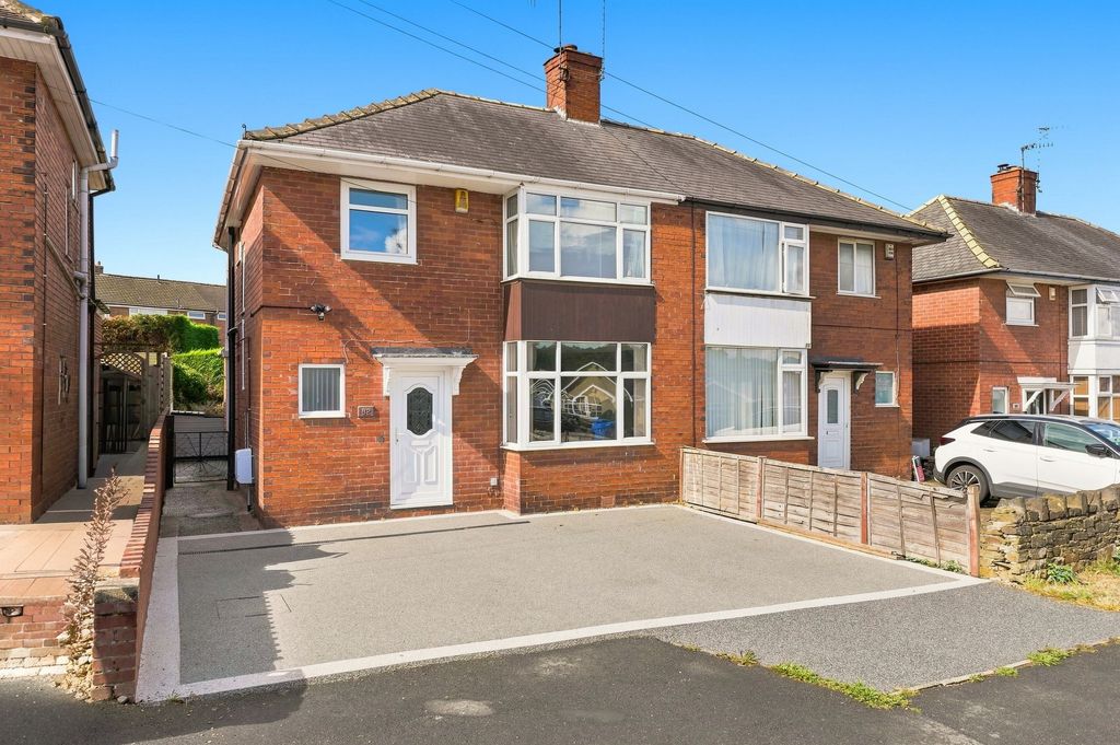 Property photo 1 of 29