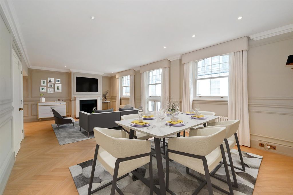 Property photo 3 of 14 4-Clabon-Mews (Rec)_Final.Jpg