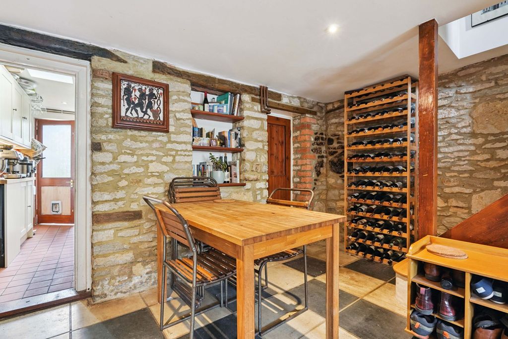 Property photo 3 of 13 Dining Area