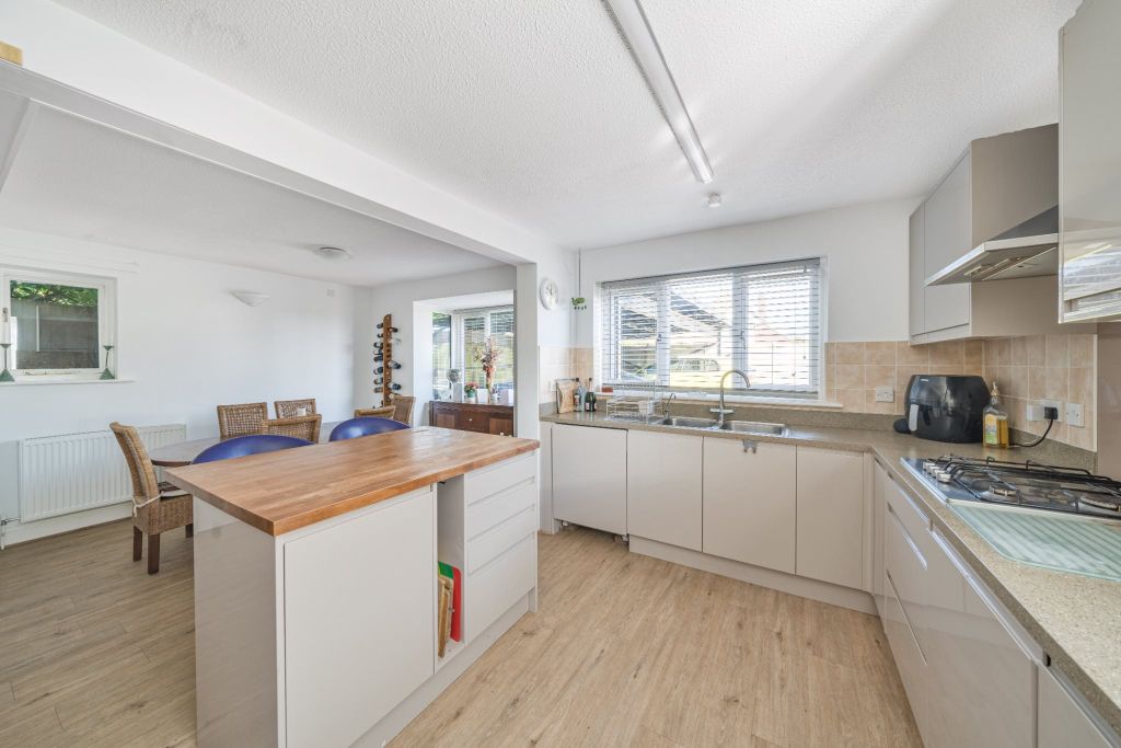Property photo 3 of 18 685718_1_013