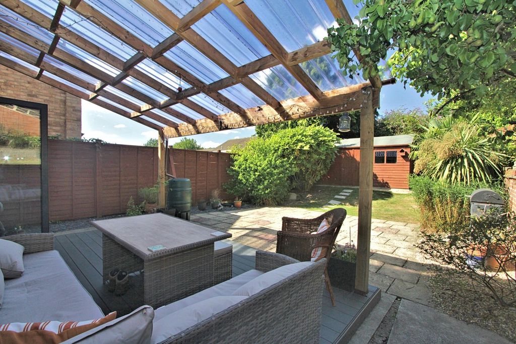 Property photo 2 of 19