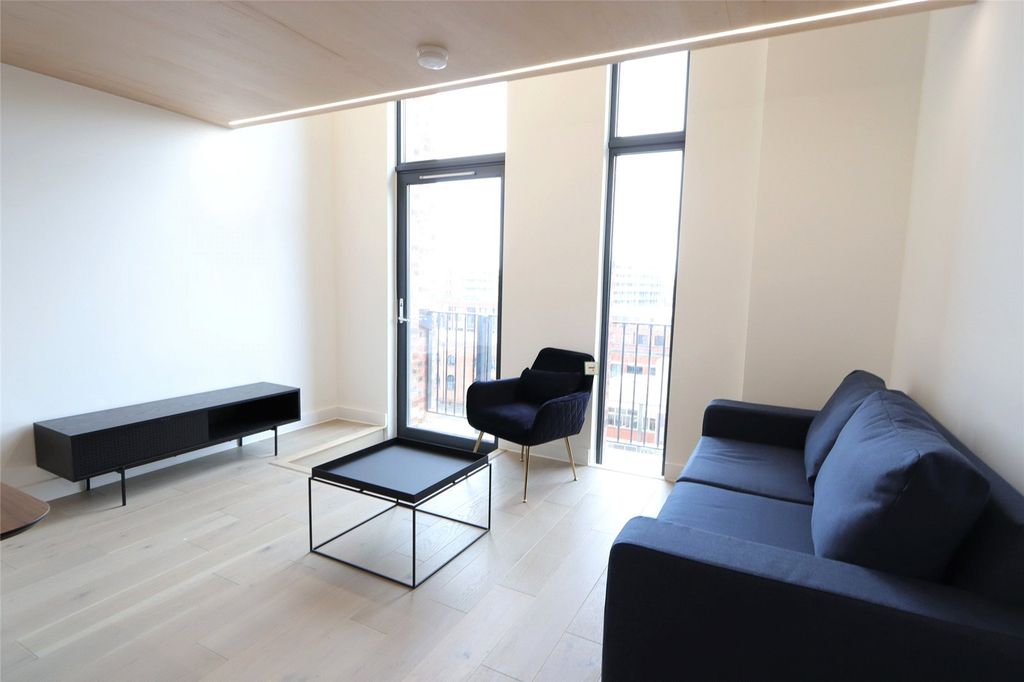 Property photo 3 of 12 Picture No. 04