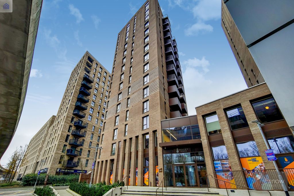 Property photo 2 of 14