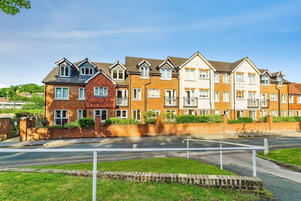 Property photo 1 of 16 Pbox-Img.Jpg