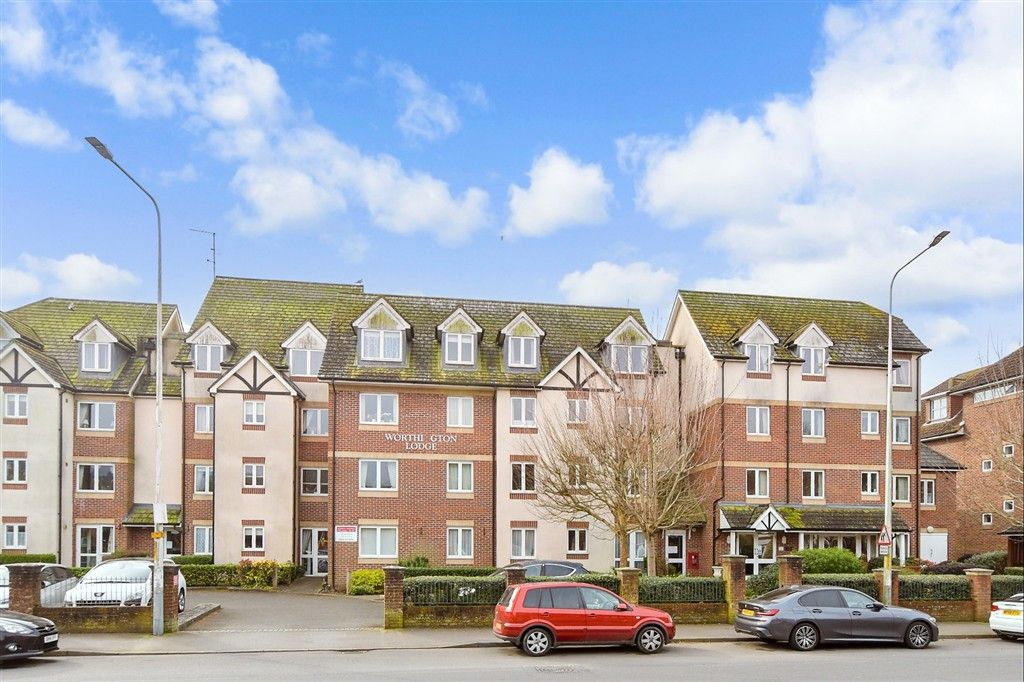 Property photo 1 of 8 External (Web)