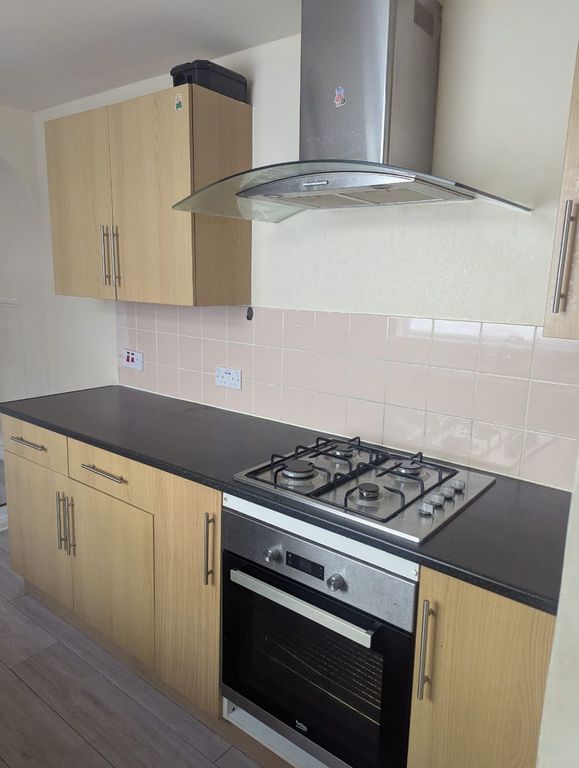 Property photo 3 of 24